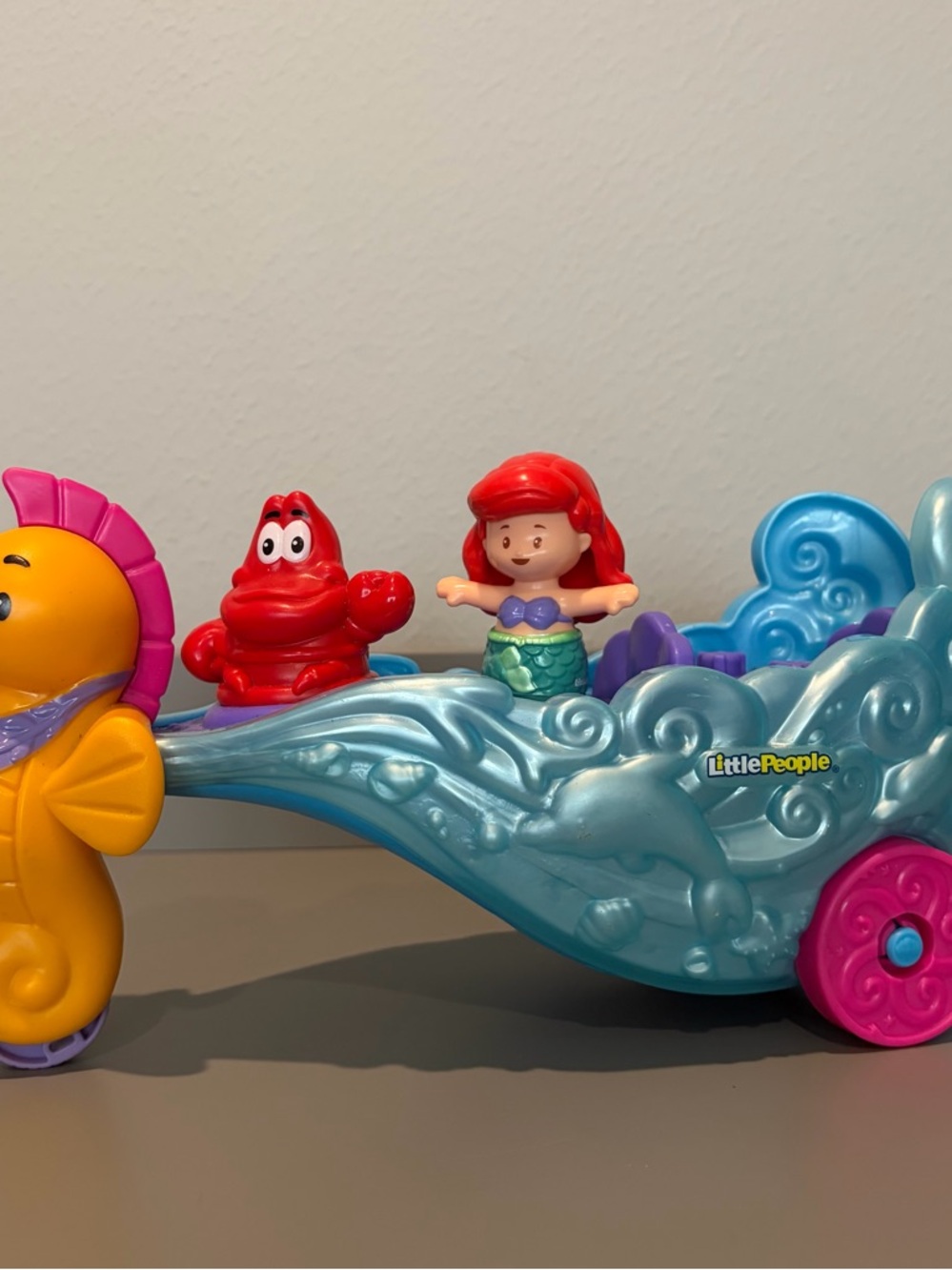 Disney Little People The Little Mermaid Ariel's Light Up Musical Sea Carriage